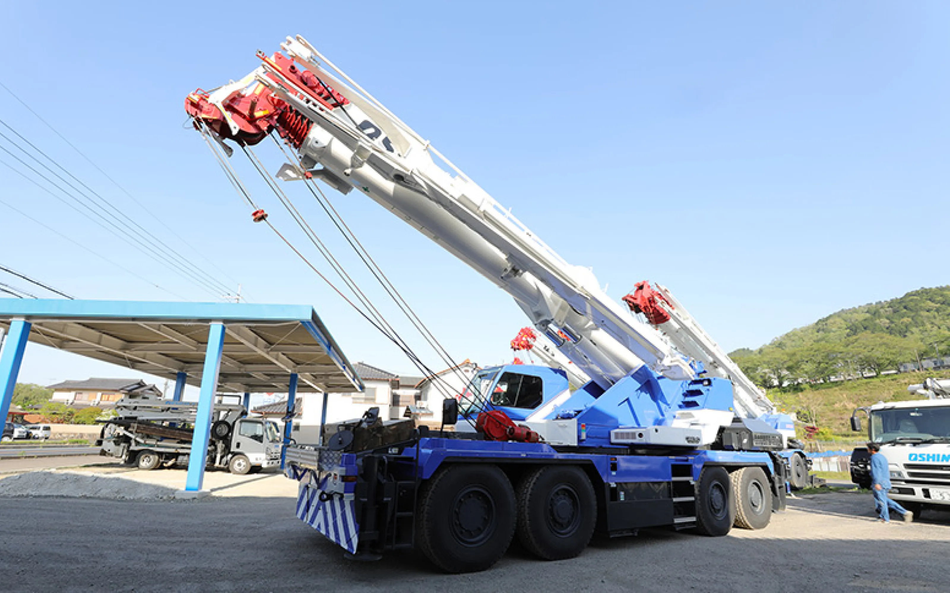 60トンラフタークレーンの画像